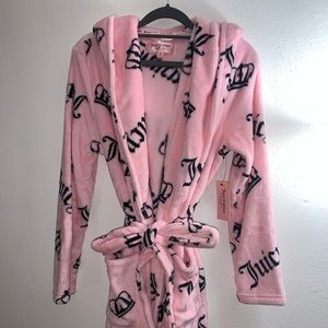 NWT JUICY COUTURE HOODED SOFT PLUSH TIE ROBE WITH POCKETS